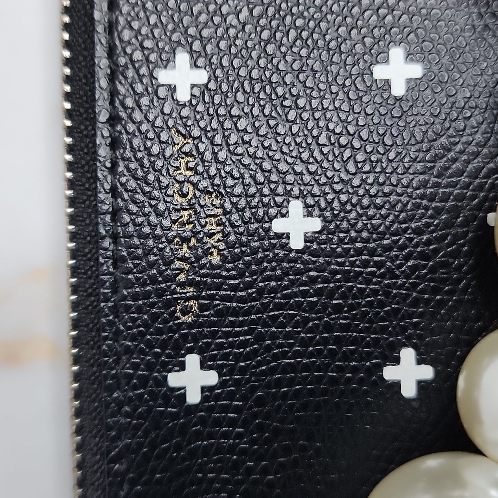 Givenchy printed leather large pouch with added pearl handle and crossbo… - Picture 11 of 15